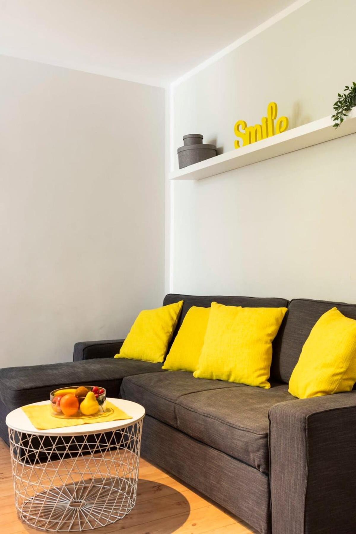 Cosy Two Br Self Checkin Street Parking Apartamento